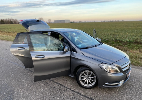 Mercedes-Benz Klasa B cena 35890 przebieg: 159633, rok produkcji 2012 z Gdańsk małe 781